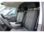 Volkswagen Transporter 150pk Automaat L2H1 28 Highline Navigatie Apple Carplay Cruise control Airco 3-Zits Euro6
