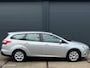 Ford Focus Wagon 1.6 TI-VCT Trend - AIRCO - ELEKTR. RAMEN VOOR + ACHTER - CPV - ELEKTR. INKLAPBARE BUITENSPIEGELS - RADIO/CD - 1E EIGENAAR - NIEUWE APK BIJ AFLEVERING -