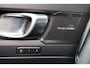 Volvo XC40 T4 Recharge Ultimate Dark - Panorama/schuifdak - IntelliSafe Assist & Surround - 360º Camera - Verwarmde voorstoelen & stuur - Parkeersensoren voor & achter - Elektr. bedienb. voorstoelen met geheugen links - Draadloze tel. lader - Extra getint glas - 19' LMV