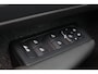 Volvo XC40 T4 Recharge Ultimate Dark - Panorama/schuifdak - IntelliSafe Assist & Surround - 360º Camera - Verwarmde voorstoelen & stuur - Parkeersensoren voor & achter - Elektr. bedienb. voorstoelen met geheugen links - Draadloze tel. lader - Extra getint glas - 19' LMV