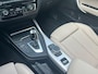 BMW 2-Serie Cabrio 220i High Executive | WORDT VERWACHT | ACHTERUITRIJCAMERA | STOELVERWARMING | LEDEREN STOELEN | CLIMATE CONTROL | CRUISE CONTROL | LED VERLICHTING |