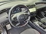 Hyundai Tucson 1.6 T-GDI HEV N Line Sky Automaat / Trekhaak vast / Trekgewicht 1.650 kg / Glazen schuif- en kanteldak / Stoelventilatie / Stuur-, stoel- en achterbankverwarming / Navi / Apple Carplay Android /