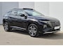 Hyundai Tucson 1.6 T-GDI HEV N Line Sky Automaat / Trekhaak vast / Trekgewicht 1.650 kg / Glazen schuif- en kanteldak / Stoelventilatie / Stuur-, stoel- en achterbankverwarming / Navi / Apple Carplay Android /