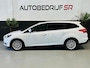 Ford Focus Wagon 1.0 EcoBoost Titanium Navigatie! PDC voor en achter! Stoelverw! Stuurverwarming