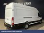 Ford Transit 2.0 TDCI 131pk L4H3 Euro6 Airco | Camera | Navigatie | Apple Carplay | Android Auto Cruisecontrol, Parkeersensoren, Verwarmde voorruit, Stoelverwarming, Bijrijdersbank
