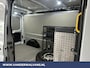 Ford Transit 2.0 TDCI 131pk L3H2 Euro6 Airco | Camera | Navigatie | Apple Carplay | Android Auto Cruisecontrol, Parkeersensoren, Stoelverwarming, Verwarmde voorruit, Elektrisch verstelbare bestuurdersstoel, Bijrijdersbank
