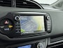 Toyota Yaris 1.5 Hybrid Dynamic | Navigatie | Armsteun | Parkeercamera |