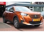 Peugeot e-2008 EV 50kWh *Active* | SOH 100% | 3 Fase | Carplay | Cruise & Climate Control | PDC | Navigatie | Bluetooth | Leuk! |