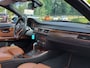 BMW 3-Serie Cabrio 330i 272pk Steptronic High Executive | Youngtimer | Bi-Xenon | Leder+Verwarmd+Elek.Verstel | Clima | Cruise | Pdc V+A | Licht+Regensensor | Mistlampen | 18''lm