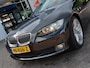 BMW 3-Serie Cabrio 330i 272pk Steptronic High Executive | Youngtimer | Bi-Xenon | Leder+Verwarmd+Elek.Verstel | Clima | Cruise | Pdc V+A | Licht+Regensensor | Mistlampen | 18''lm