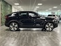 Volvo C40 Single Motor Extended Range Plus | Trekhaak | All Season banden | Adaptieve Cruise Control | Stoel en Stuurwielverwarming | 20 Inch | Pilot Assist | BLIS Dode Hoek Detectie | Parkeercamera | Google Infotainment | Textiel City Canvas bekleding | Zitting ve