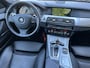 BMW 5-Serie 520i High Executive | Sportstoelen | Trekhaak | Flippers