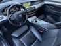BMW 5-Serie 520i High Executive | Sportstoelen | Trekhaak | Flippers
