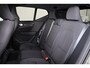 Volvo XC40 Recharge Twin Plus 82 kWh - IntelliSafe Assist & Surround - Parkeercamera achter - Parkeersensoren voor & achter - Elektr. bedienb. bestuurdersstoel met geheugen - Draadloze tel. lader - Warmtepomp - Extra getint glas - Elektr. inklapbare trekhaak - 19' LMV