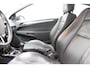 Opel Astra GTC 1.6 Cosmo | Airco | Lederen bekleding | Sportvelgen | Nieuwe APK