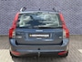 Volvo V50 2.0 Edition II 18" licht metalen| lederen bekleding | Schuif/kantel dak | Parkeersensoren achter | trekhaak | Bi- xenon koplampen | Roof rails | verwarmde voorstoelen |