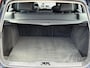 Volvo V50 2.0 Edition II 18" licht metalen| lederen bekleding | Schuif/kantel dak | Parkeersensoren achter | trekhaak | Bi- xenon koplampen | Roof rails | verwarmde voorstoelen |
