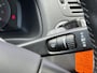 Volvo V50 2.0 Edition II 18" licht metalen| lederen bekleding | Schuif/kantel dak | Parkeersensoren achter | trekhaak | Bi- xenon koplampen | Roof rails | verwarmde voorstoelen |