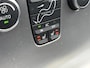 Volvo V50 2.0 Edition II 18" licht metalen| lederen bekleding | Schuif/kantel dak | Parkeersensoren achter | trekhaak | Bi- xenon koplampen | Roof rails | verwarmde voorstoelen |