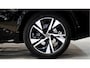 Volvo XC90 2.0 T8 AWD 287kW/390pk Aut8 Recharge R-Design 7P LUCHTVERING + EL. TREKHAAK + PANORAMADAK + HARMAN/KARDON + LEDER + HEAD-UP + STOEL-&STUURVERWARMING + LEDEREN DASHBOARD + 360 CAMERA + ACHTERBANKVERWARMING + PARKSENSOREN + 20" LM-VELGEN!!