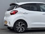 Hyundai i10 1.0 T-GDI N Line 5-zits / 90 PK / Navigatie / Achteruitrijcamera / Climate & Cruise Control / Zwart Dakhemel / Stoel- & Stuurverwarming / Elek. Ramen Voor + Achter /