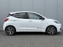 Hyundai i10 1.0 T-GDI N Line 5-zits / 90 PK / Navigatie / Achteruitrijcamera / Climate & Cruise Control / Zwart Dakhemel / Stoel- & Stuurverwarming / Elek. Ramen Voor + Achter /