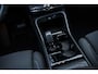 Volvo XC40 Single Motor Extended Range Plus 82 kWh | Trekhaak | Adaptieve Cruise Control | BLIS | Stoel/stuurverwarming | Keyless Entry | 20" Velgen | Warmtepomp | Elektr. achterklep |
