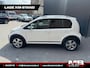 Volkswagen Up! 1.0 TSI cross up! PDC, Stoelverwaring, Camera.