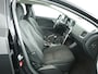 Volvo V40 T2 Summum | Stoelverwarming | Cruise Control | High Performance Audio | Parkassist | Climate Control |