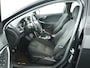 Volvo V40 T2 Summum | Stoelverwarming | Cruise Control | High Performance Audio | Parkassist | Climate Control |