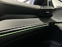 Peugeot e-208 EV GT Pack 50 kWh | Zwart dak | 100 % dealeronderhouden | Soh (batterijcheck) 91,06 %