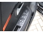Peugeot 208 1.2 PureTech ACTIVE 5DRS Climate Control | Cruise | Navi Carplay | Metallic Lak | Parkeersenoren |