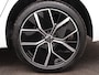 Volkswagen Golf 1.5 eHybrid 50 Edition | Navigatie | Draadloze Apple Carplay | Elektrische bestuurders stoel | Comfort pakket | Velgen 'leeds', 18 inch lichtmetaal |