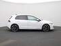 Volkswagen Golf 1.5 eHybrid 50 Edition | Navigatie | Draadloze Apple Carplay | Elektrische bestuurders stoel | Comfort pakket | Velgen 'leeds', 18 inch lichtmetaal |