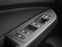 Volkswagen Golf 1.5 eTSI Oranje Edition 116 PK Automaat | Navigatie | Apple Carplay draadloos | Android Auto draadloos | Parkeersensoren | LED koplampen | 18" Lichtmetalen velgen | Stoelverwarming | Stuurverwarming | Camera |