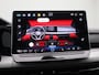 Volkswagen Golf 1.5 eTSI Oranje Edition 116 PK Automaat | Navigatie | Apple Carplay draadloos | Android Auto draadloos | Parkeersensoren | LED koplampen | 18" Lichtmetalen velgen | Stoelverwarming | Stuurverwarming | Camera |