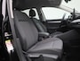 Volkswagen Golf 1.5 eTSI Oranje Edition 116 PK Automaat | Navigatie | Apple Carplay draadloos | Android Auto draadloos | Parkeersensoren | LED koplampen | 18" Lichtmetalen velgen | Stoelverwarming | Stuurverwarming | Camera |