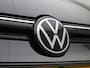 Volkswagen Golf 1.5 eTSI Oranje Edition 116 PK Automaat | Navigatie | Apple Carplay draadloos | Android Auto draadloos | Parkeersensoren | LED koplampen | 18" Lichtmetalen velgen | Stoelverwarming | Stuurverwarming | Camera |
