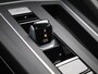 Volkswagen Golf 1.5 eTSI Oranje Edition 116 PK Automaat | Navigatie | Apple Carplay draadloos | Android Auto draadloos | Parkeersensoren | LED koplampen | 18" Lichtmetalen velgen | Stoelverwarming | Stuurverwarming | Camera |