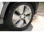 Hyundai Kona Electric EV Premium 64 kWh | LEDER | CAMERA | ADATIPVE CRUISE | STOELVERW + VERKOELING! | HEAD-UP | FULL OPTION! | PRACHTIGE STAAT!