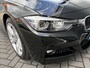 BMW 3-Serie Touring BWJ 2019 318i M 136 PK Sport Corporate Lease AUTOMAAT / NAVI / CLIMA / CRUISE / STOELVERW. / LEDER / ELEKTRISCHE ACHTERKLEP / LMV / PDC