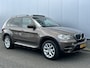BMW X5 xDrive35i 306pk SOFTCLOSE I GLAZEN DAK I XENON I LEER