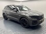 Volkswagen Touareg 3.0 TSi DSG R-Line 4Motion Navigatie-Pano-Elektr.Trekhaak-Achterasbesturing-Adapt.Cr.Contr-Carplay-Clima-Camera-Stoel/Stuurverwarming-Luchtvering-Headup
