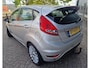 Ford Fiesta 1.6 Titanium, trekhaak, airco, bijtel vriendelijk!