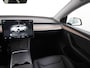 Tesla Model Y RWD 58kWh Lmv 19" Warmtepomp LFP-Accu Autopilot FSD-Computer 3 Leder Panoramadak Elektr.Stuur+Stoel+Verwarmd Navi Ecc Premium Audio GSM-Key Camera's Elektr.AchterKlep Parkeer Assistent 2xContactloos-laden Sentry-Mode PrivacyGlas Bluetooth Dodehoek detector Connected services AMD-Ryzen Processor 1.600kg trekvermogen Origineel Nederlandse Auto Fabrieksgarantie t/m 31-12-2026 Garantie op Accu en Motor tot 04-08-2031 max. 160.000km 1e particuliere eigenaar!