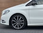 Mercedes-Benz B-klasse 180 Prestige Xenon / Panodak / PDC / Navi / Clima