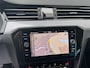 Volkswagen Passat Variant 1.5 TSI Business 150pk Navigatie / Stoelverwarming / Trekhaak