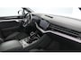Volkswagen Touareg 3.0 TSI eHybrid 381pk PHEV 4MOTION Elegance / Panoramadak / Luchtvering / iQ Light