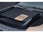 Land Rover Defender 2.0 P300e 110 Sahara X SE / Trophy wrap / Side steps / Ladder / Imperial / Offroad Banden /