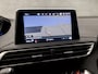 Peugeot 5008 1.2 PureTech Sport 7 Persoons (APPLE CARPLAY, GROOT NAVI, KEYLESS, FOCAL AUDIO, LEDER, SPORTSTOELEN, 360 CAMERA, DAB+, NIEUWE APK, NIEUWSTAAT)